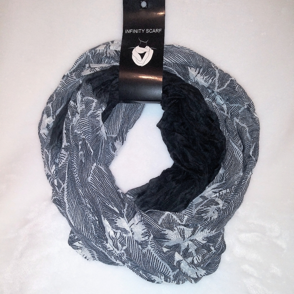 Infinity Scarf (NWOT)